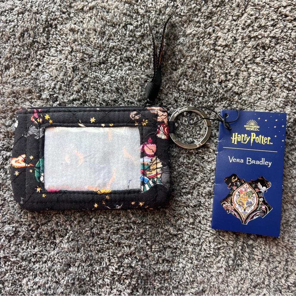 NWT Vera Bradley Harry Potter Friends at Hogwarts Zip ID